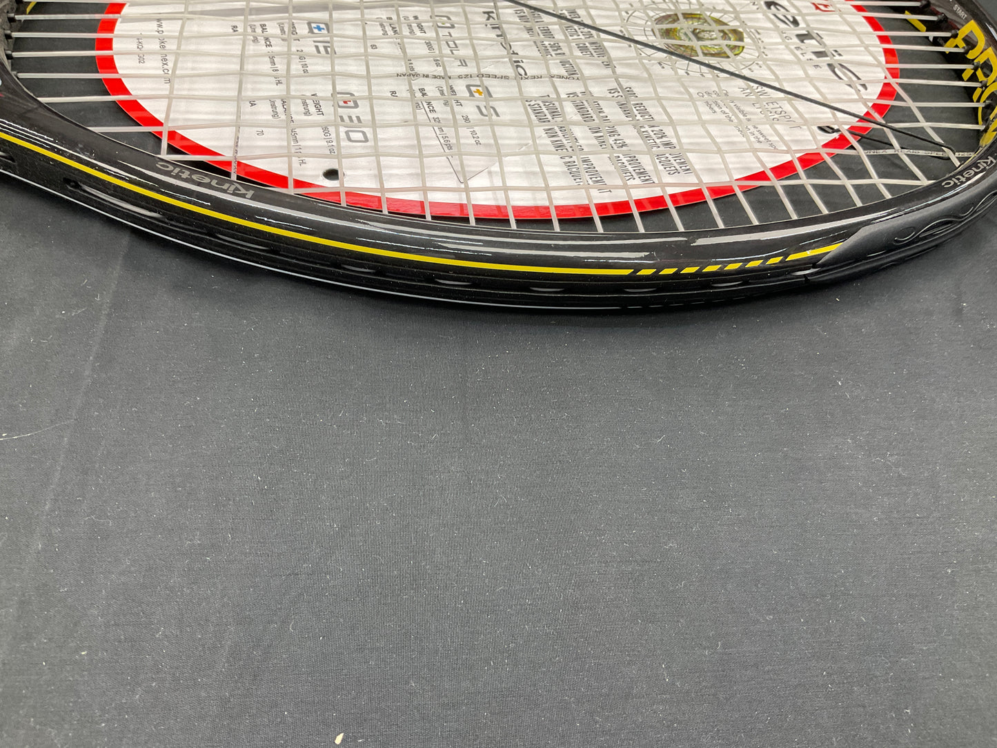 Pro Kennex Kinetic Q+5 - 4 1/2 Grip Size