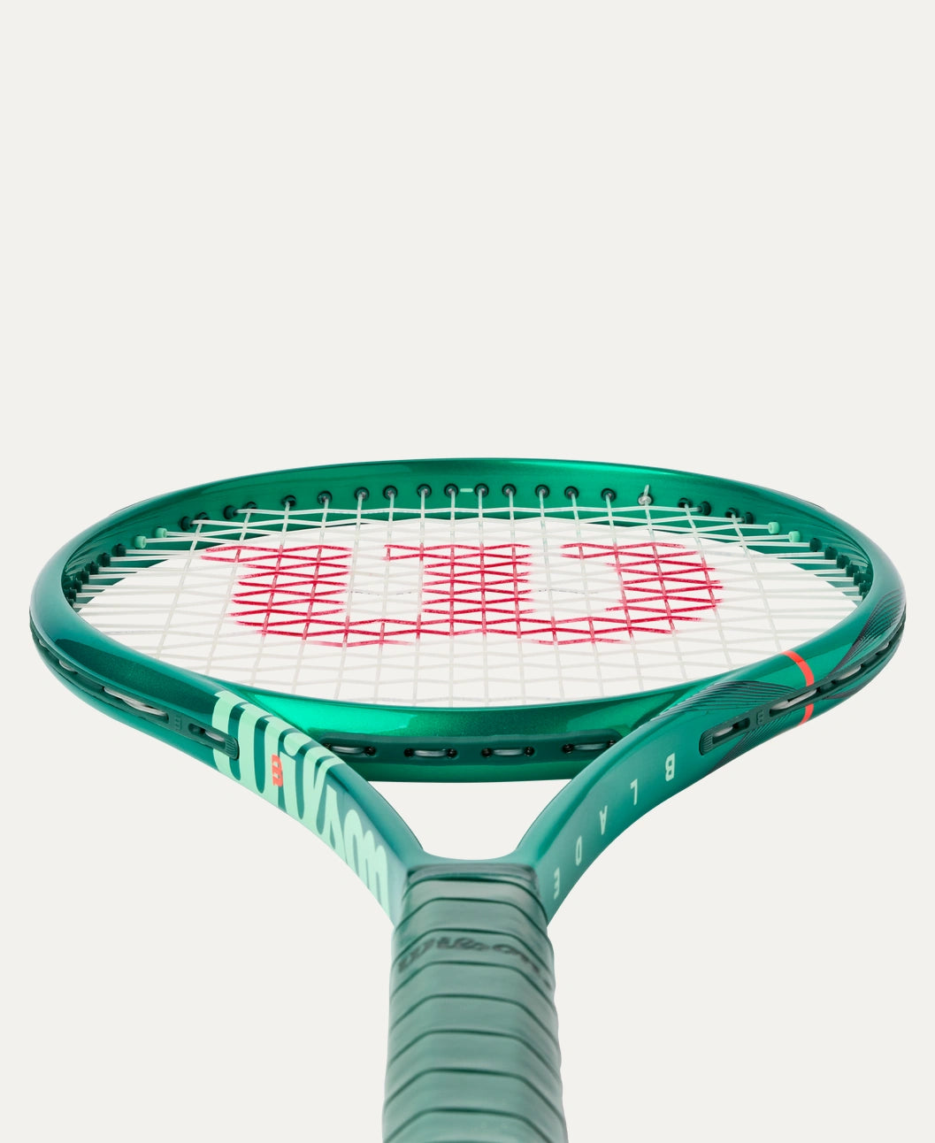 Wilson Blade 100 V10 Tennis Racket