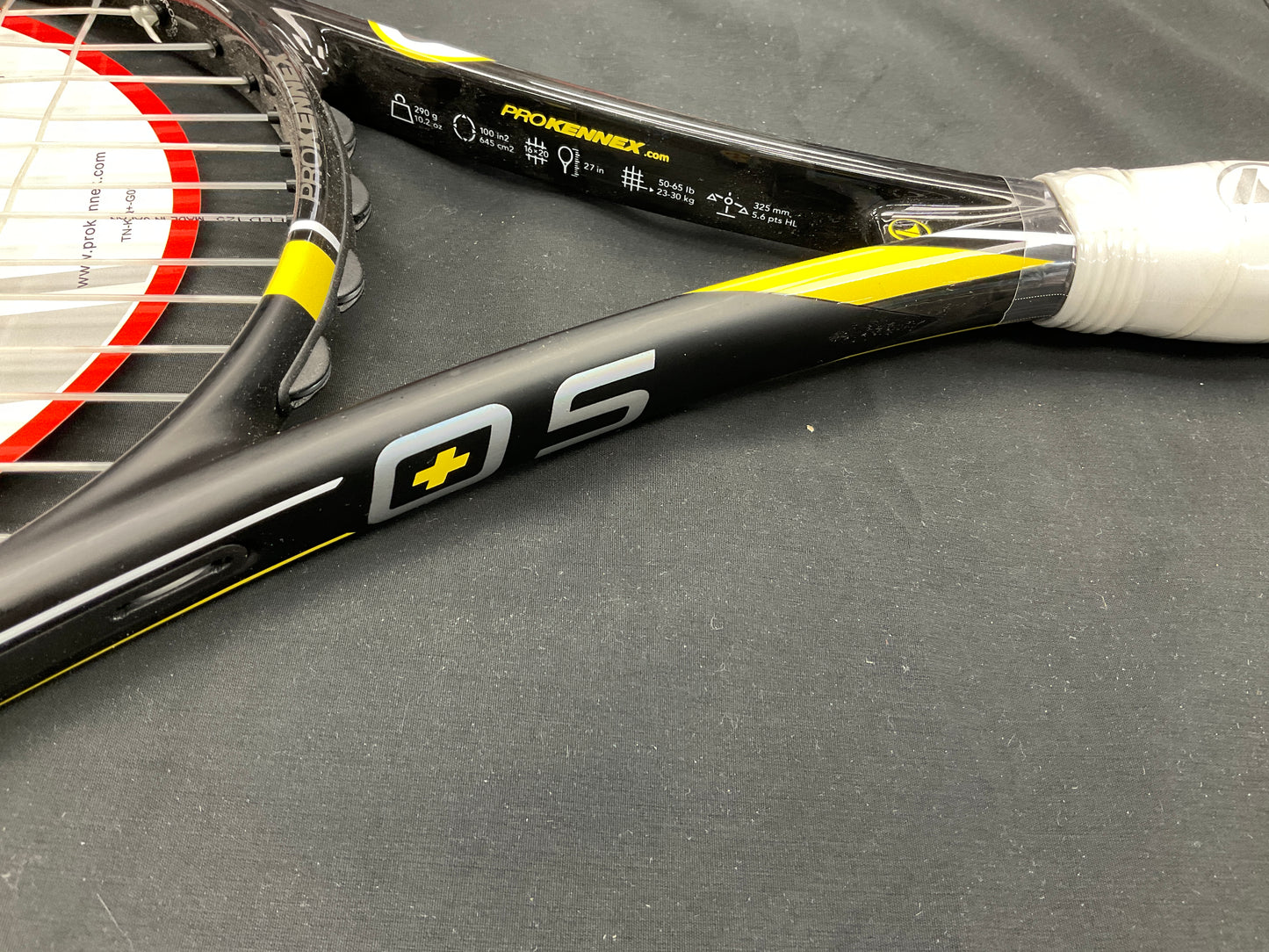 Pro Kennex Kinetic Q+5 - 4 1/2 Grip Size