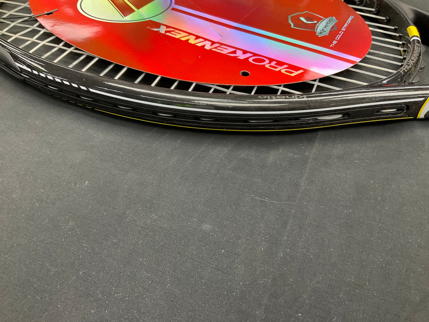 Pro Kennex Kinetic Q+5 - 4 1/2 Grip Size