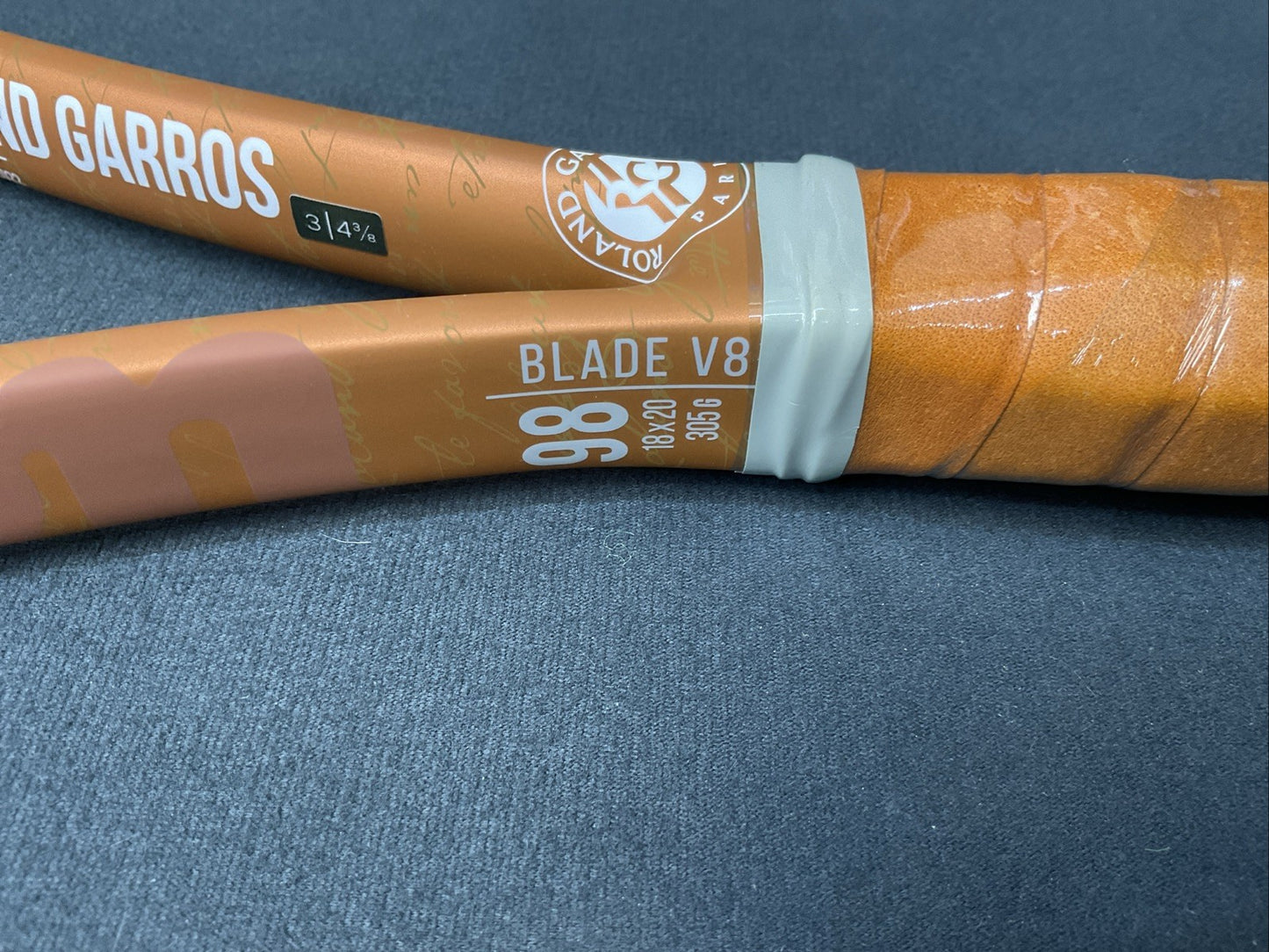 Wilson Blade 98 V8 Roland Garros Tennis Racquet 18x20, 4 3/8 grip, 305g,