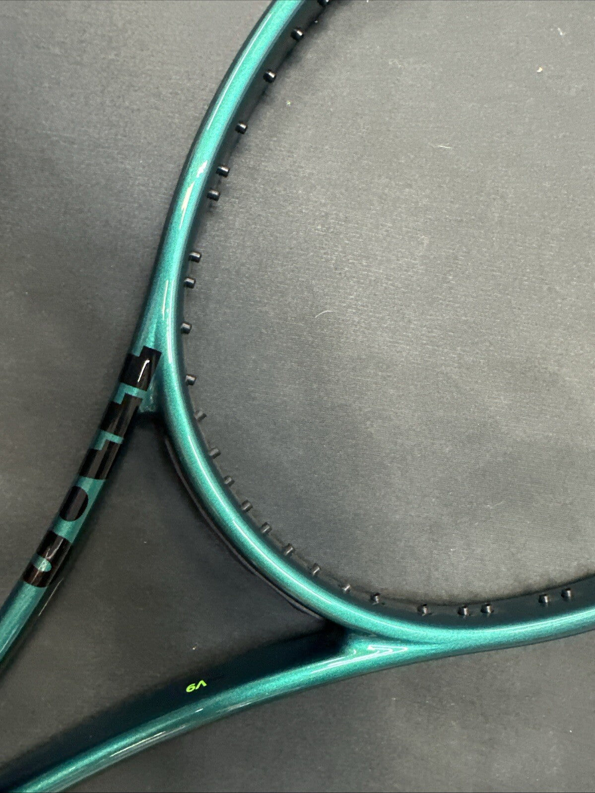 WILSON H22 Pro Stock 16*19 3/8 L3 BLADE 98 V9 PAINT TENNIS RACKET #5