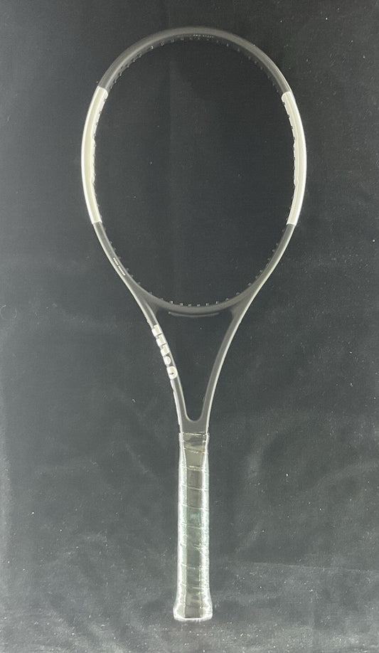 Wilson Pro staff 97 Limited Edition Grip Size 4 3/8”