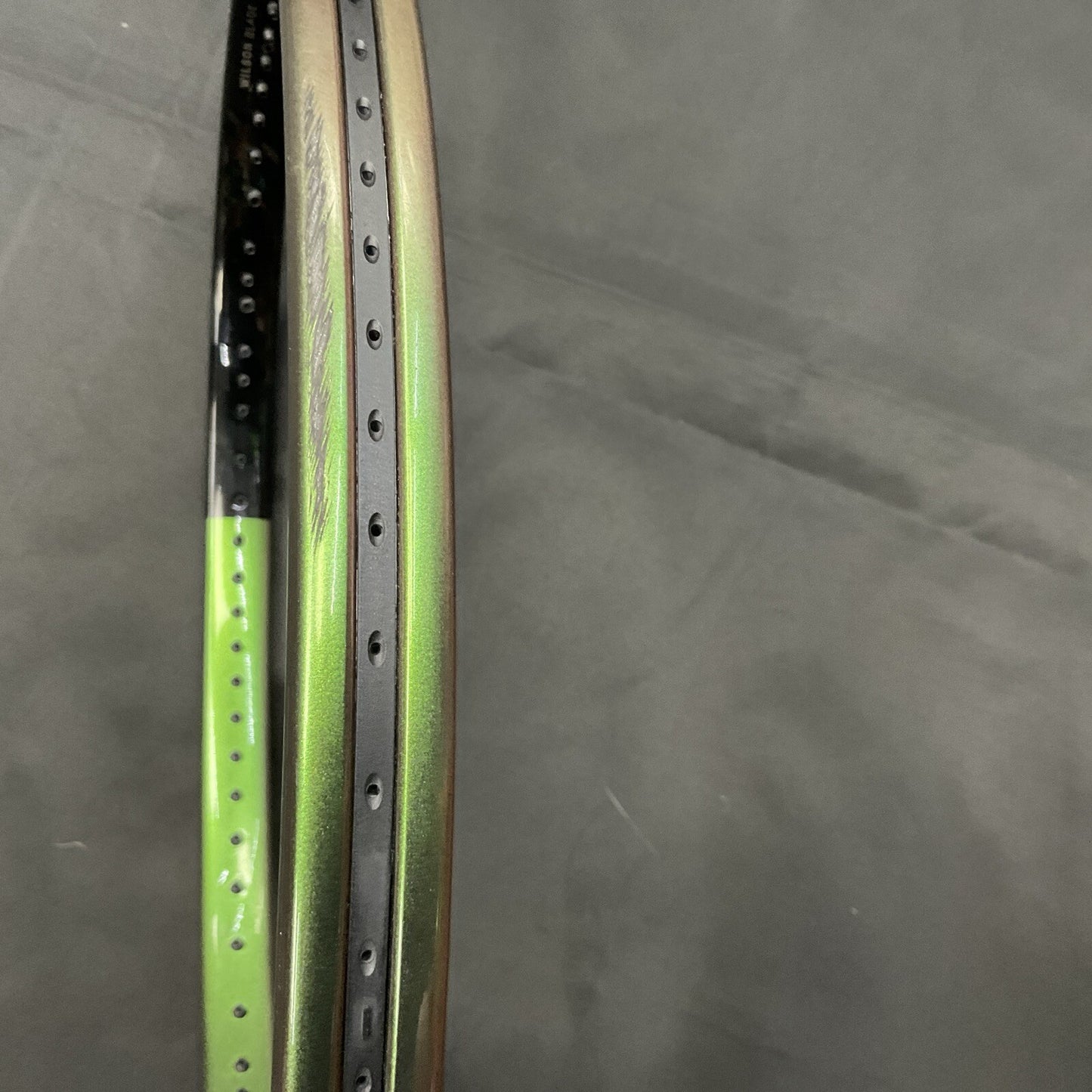 Wilson Blade Pro 98 V8 16/19 Grip Size 3/8”