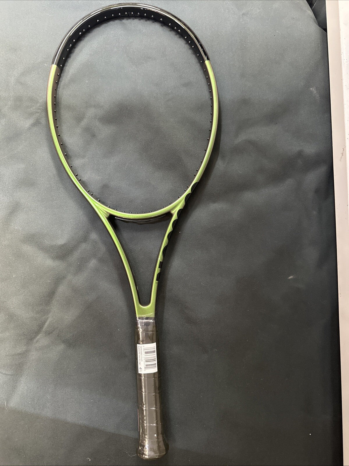 Wilson Blade V8 Pro Grip Size 4 3/8” 16/19 String Pattern