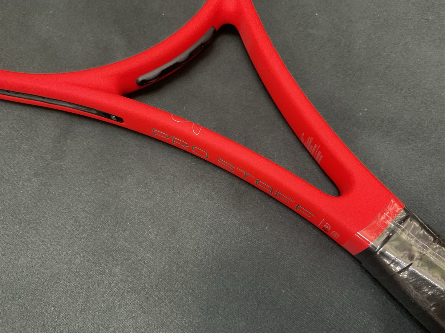 Wilson Pro Staff RF97 Autograph V12 Custom RED 4 3/8 Grip