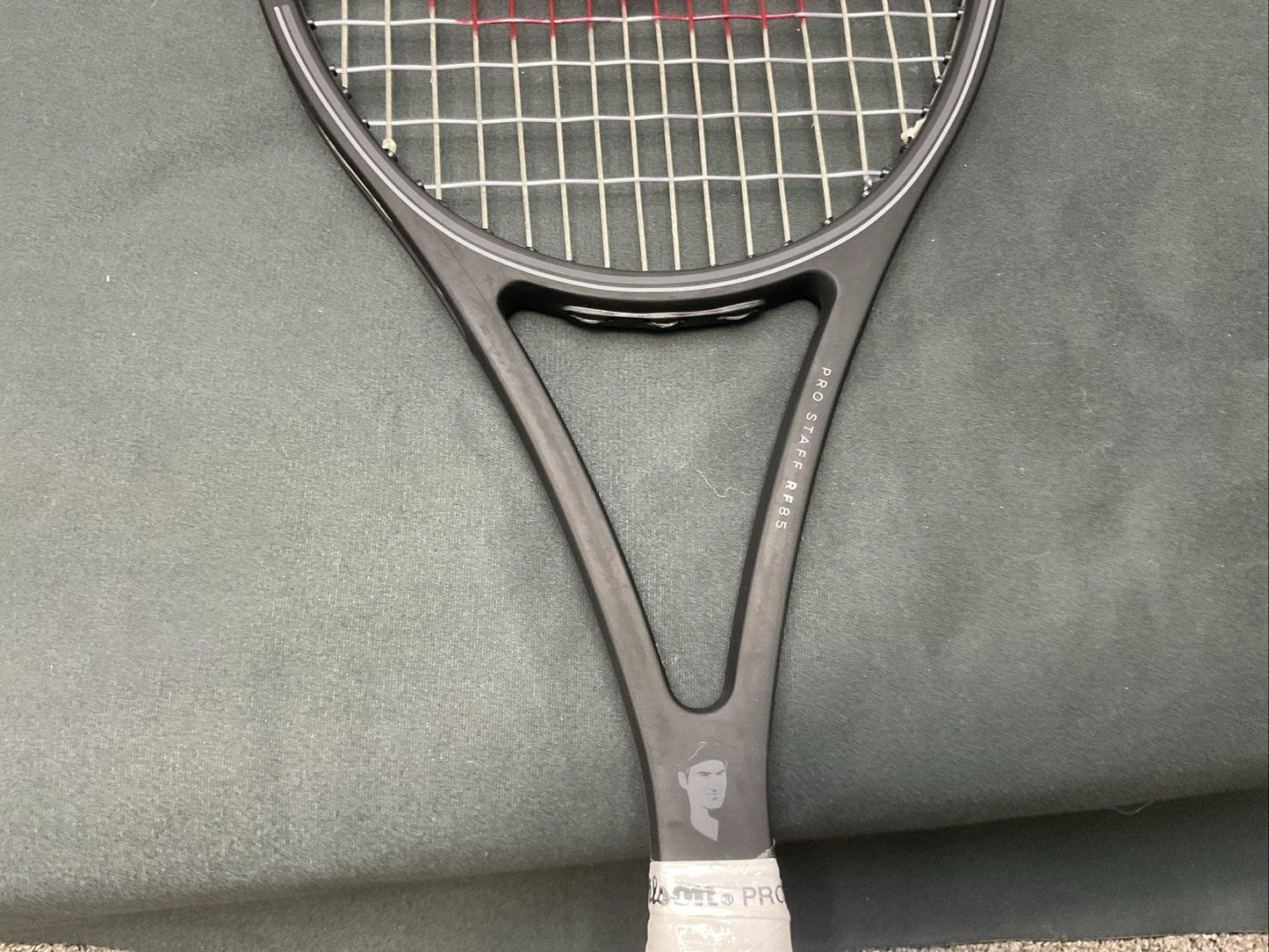 Wilson Pro Staff RF85 Limited Edition Grip Size 4 3/8, L3