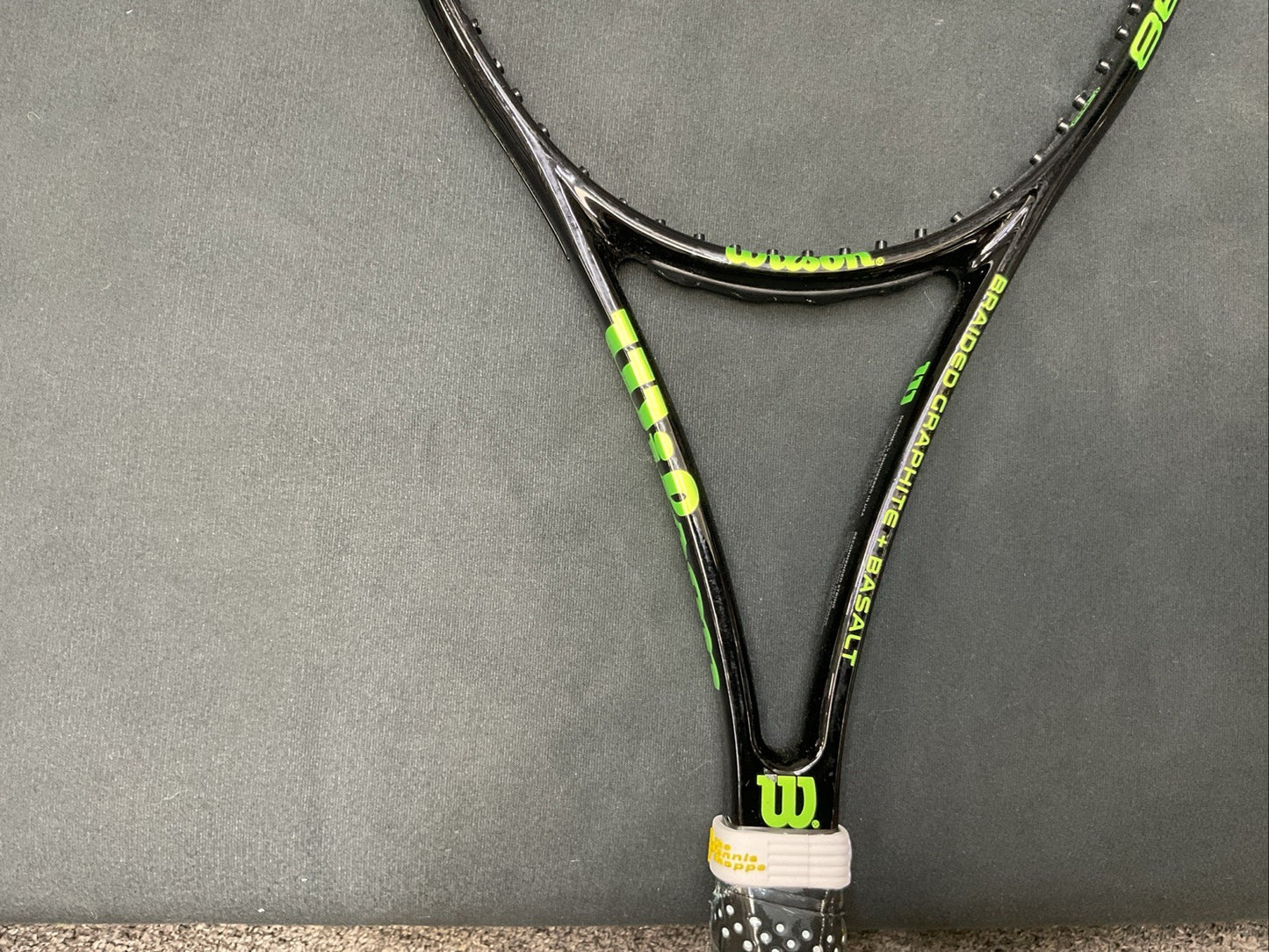 Wilson Blade V6 98 18/20 - Pro Stock Racket - Grip Size 4 1/2