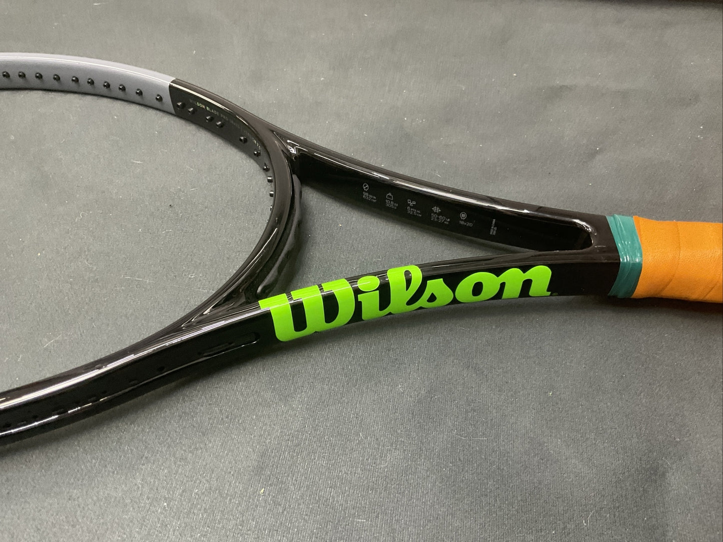 Wilson Blade Pro V7 18x20 (4 3/8) Customized (Orange Band)