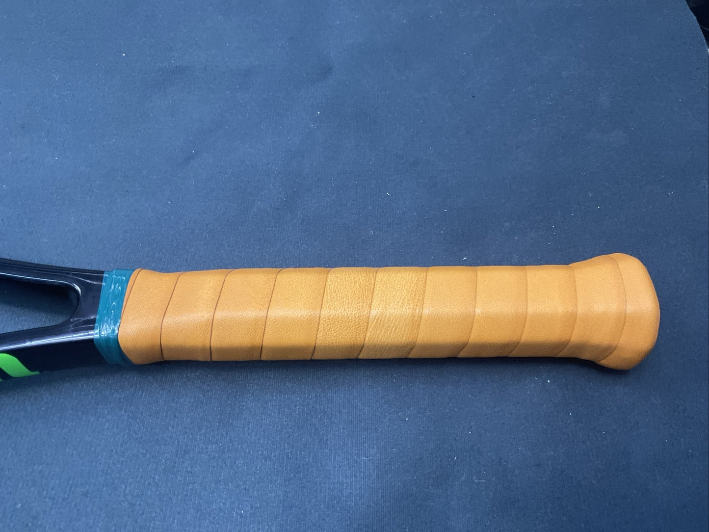 Wilson Blade Pro V7 18x20 (4 3/8) Customized (Orange Band)