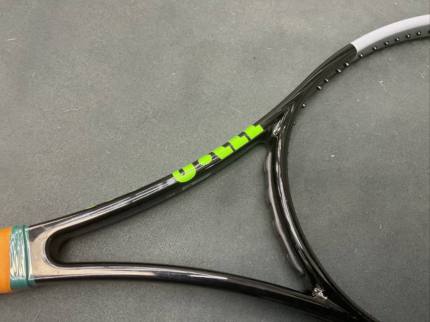 Wilson Blade Pro V7 18x20 (4 3/8) Customized (Orange Band)