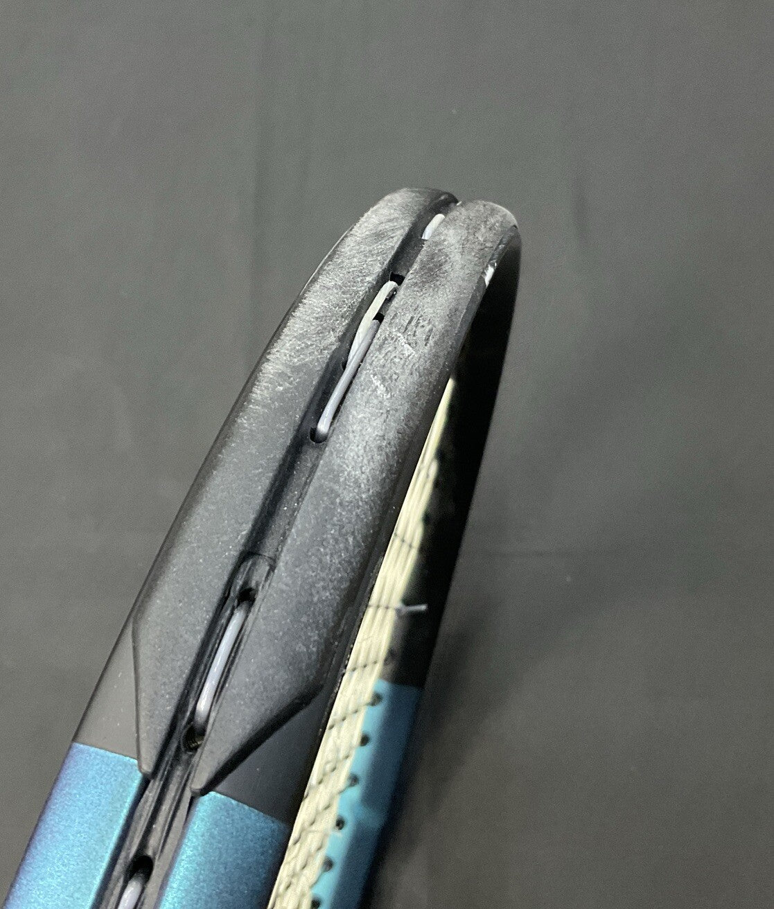 Wilson Ultra Tour 100 V4 Grip Size 2. (PROSTOCK Ultra 100 V2)