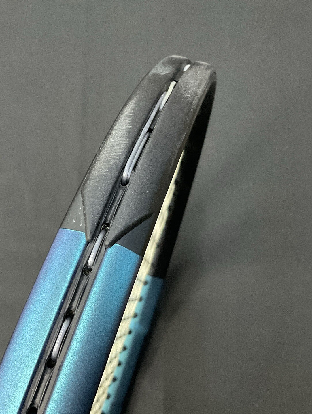 Wilson Ultra Tour 100 V4 Grip Size 2. (PROSTOCK Ultra 100 V2)