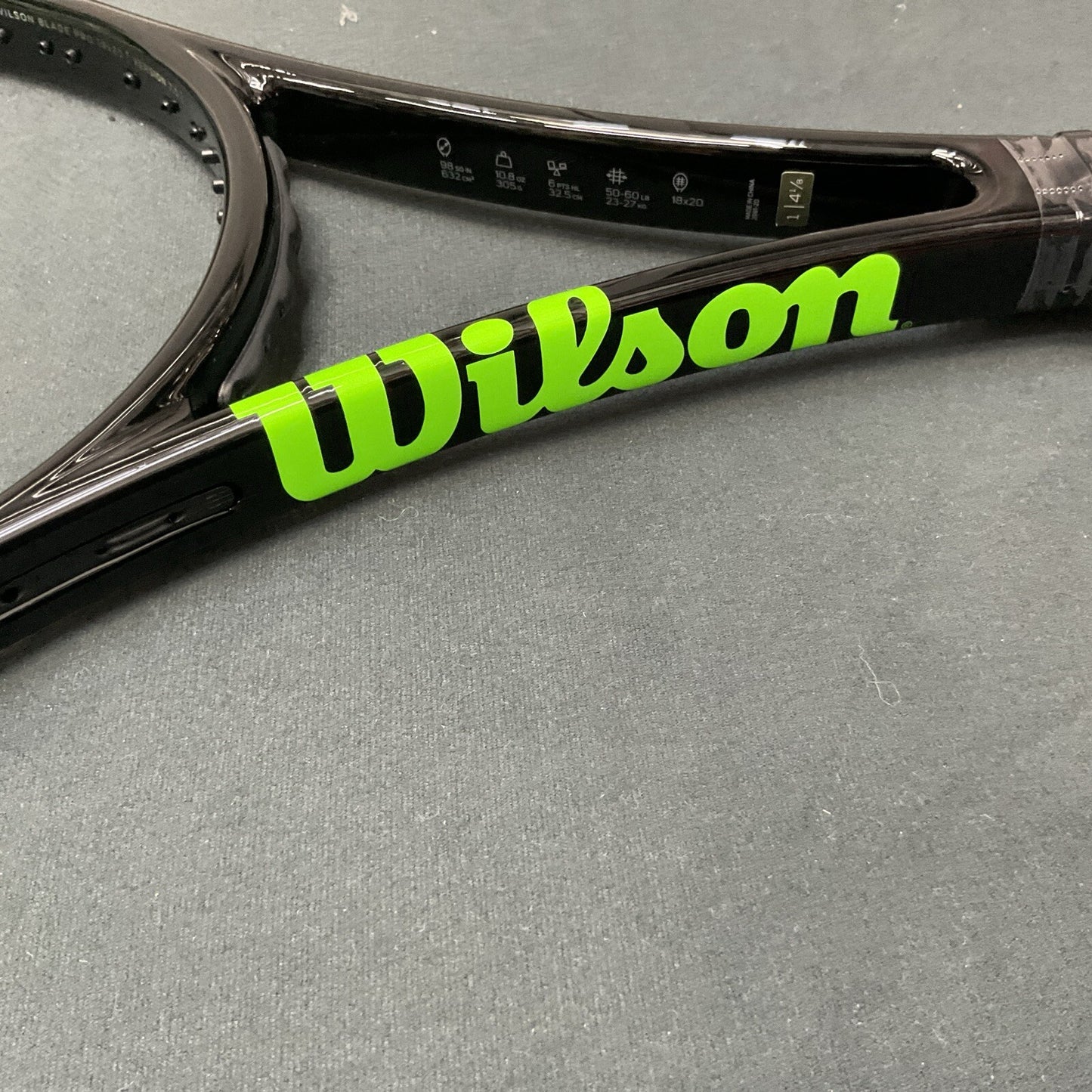 Wilson Blade Pro V7 18x20 4 1/8 Grip. NEW