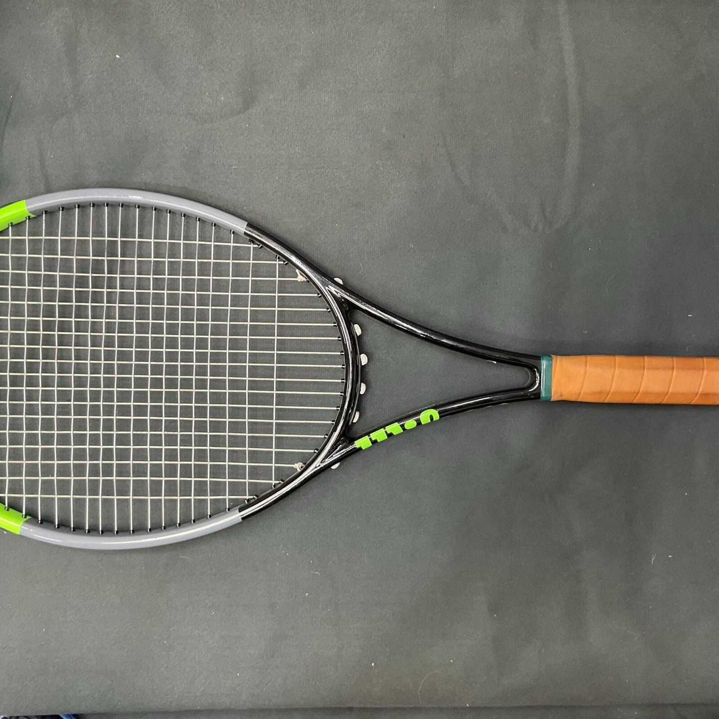 Wilson Blade Pro V7 18x20 (4 3/8) Almost Perfect