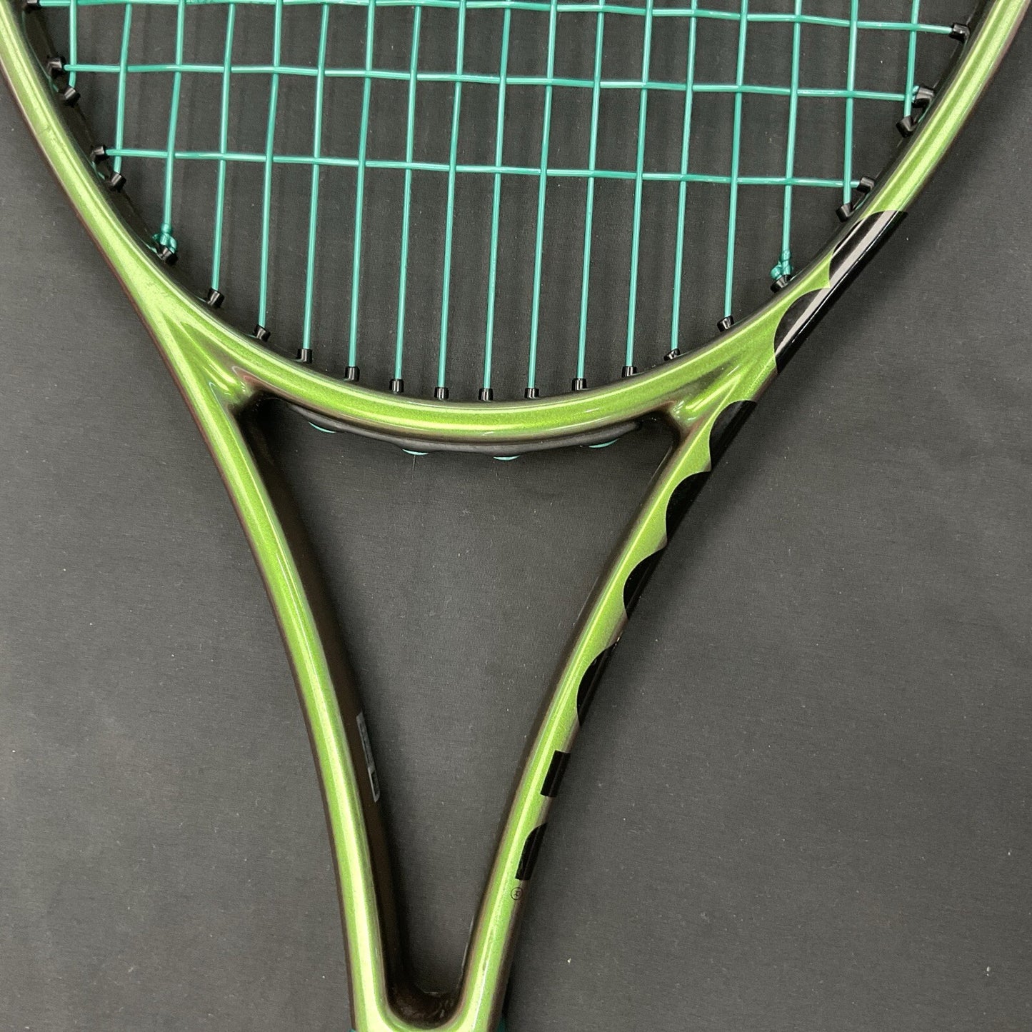 Wilson Blade Pro 18/20 V8 Tennis Racquet 4 3/8