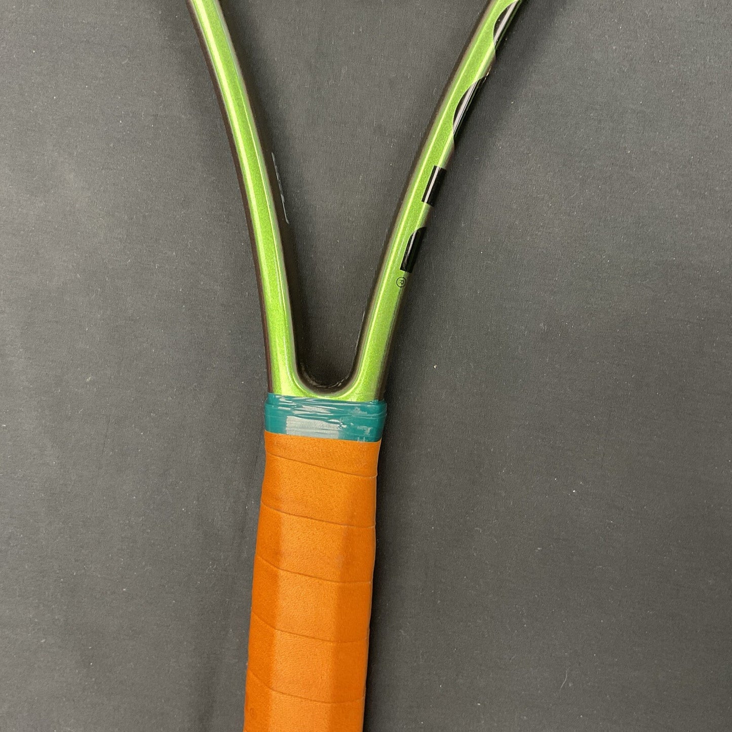 Wilson Blade Pro 18/20 V8 Tennis Racquet 4 3/8