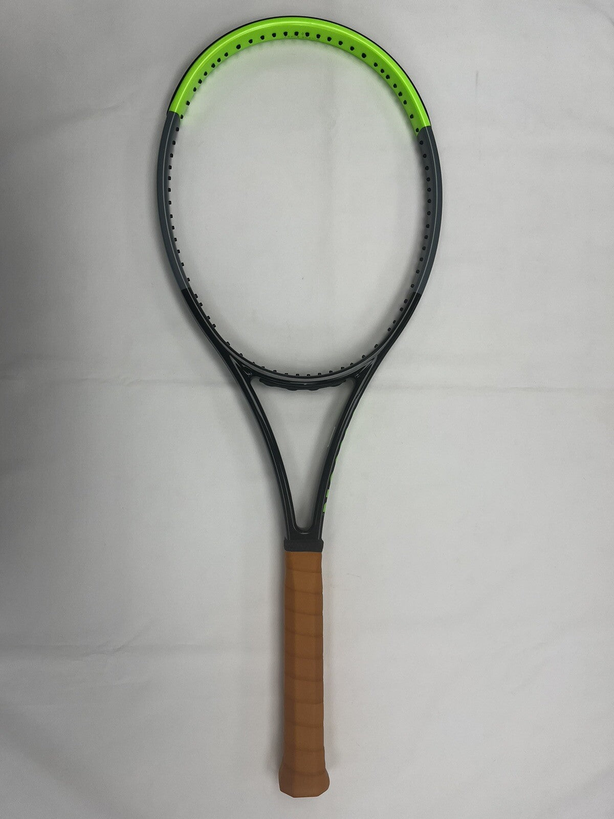 Wilson Blade Pro V7 18x20 27.5” Long (4 3/8) Leather Grip Pro Staff Buttcap