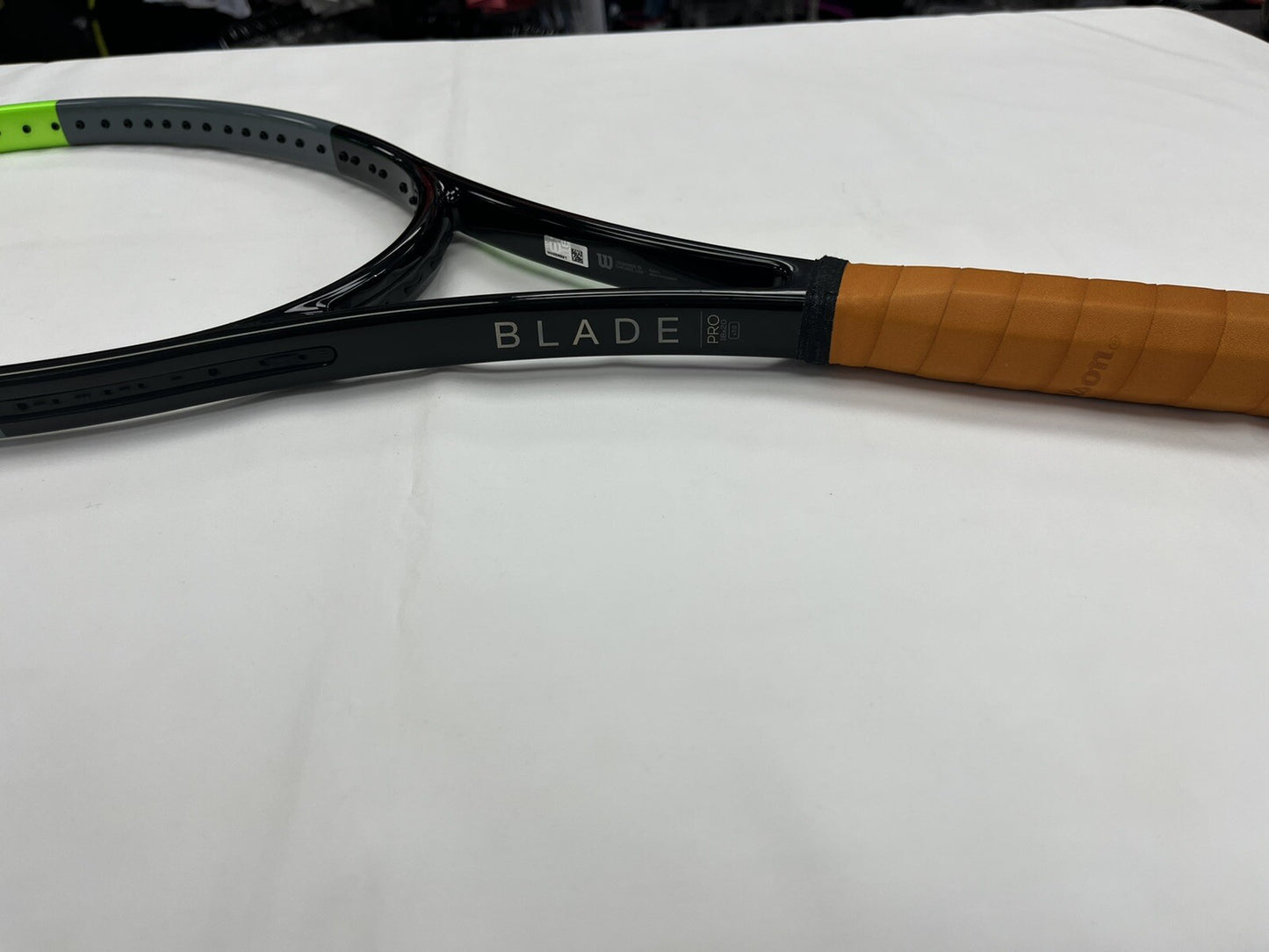 Wilson Blade Pro V7 18x20 27.5” Long (4 3/8) Leather Grip Pro Staff Buttcap