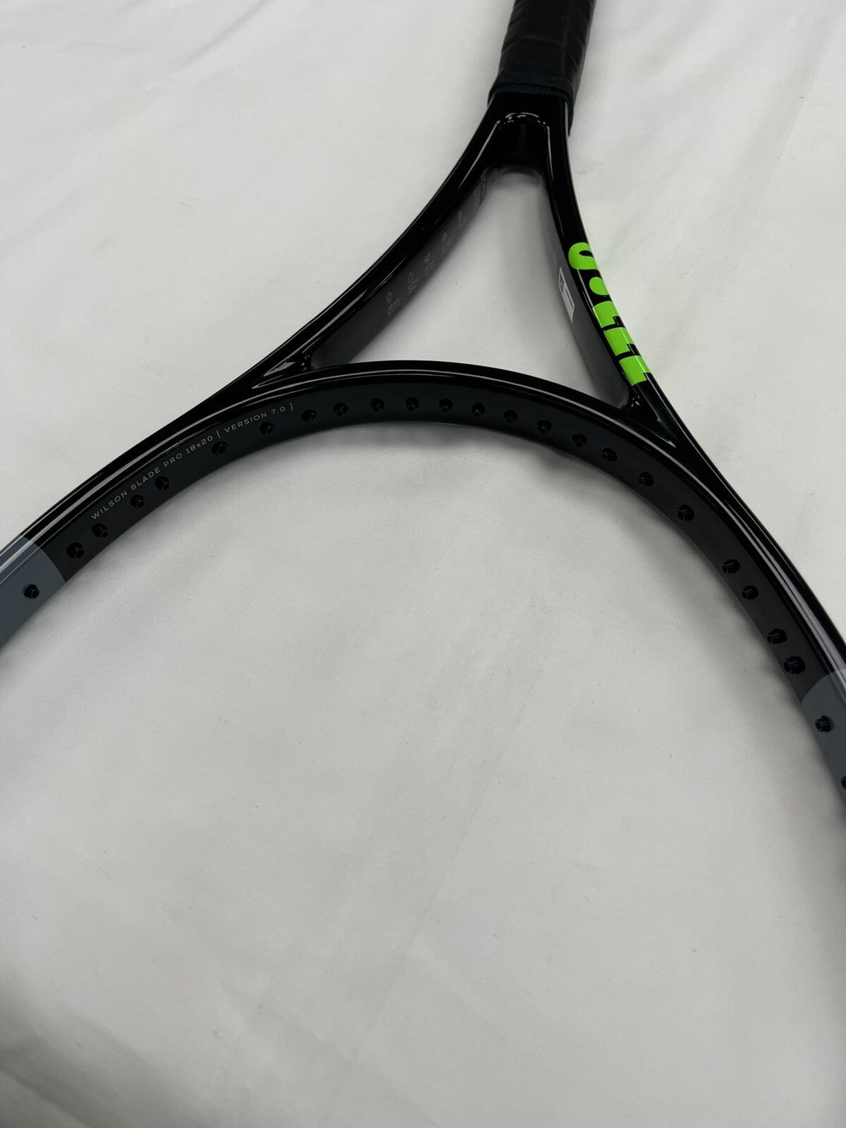 Wilson Blade Pro 18x20 v7 (4 3/8) (27.5”) Custom Length & Weights - Description