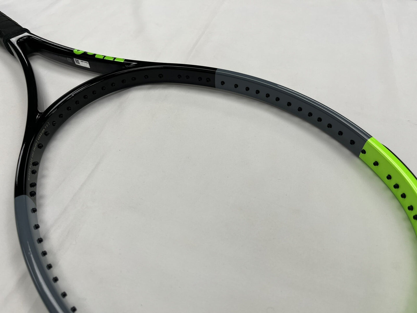 Wilson Blade Pro 18x20 v7 (4 3/8) (27.5”) Custom Length & Weights - Description