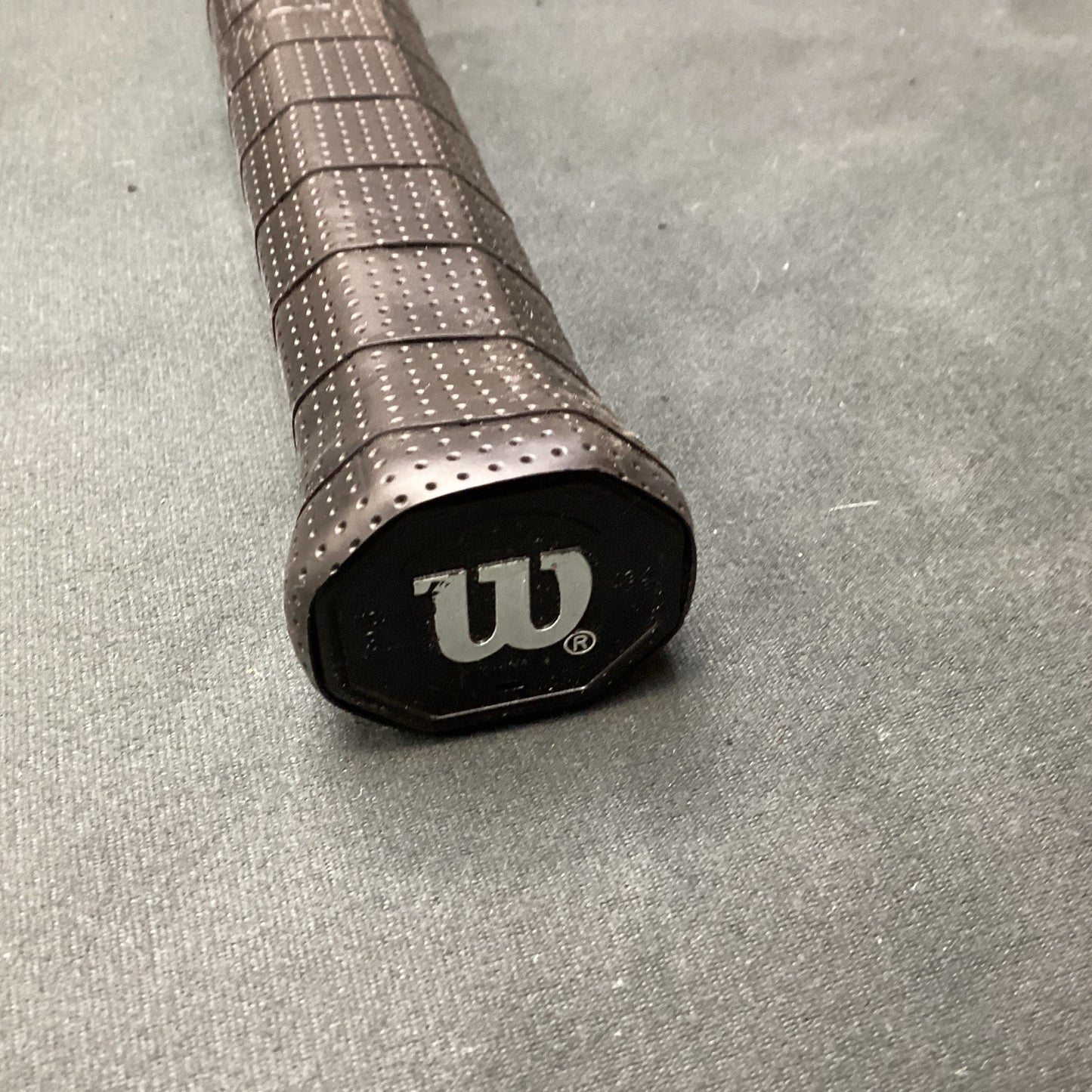 Wilson Profile Hammer System 2.7si 95 In Racquet Grip 4 3/8