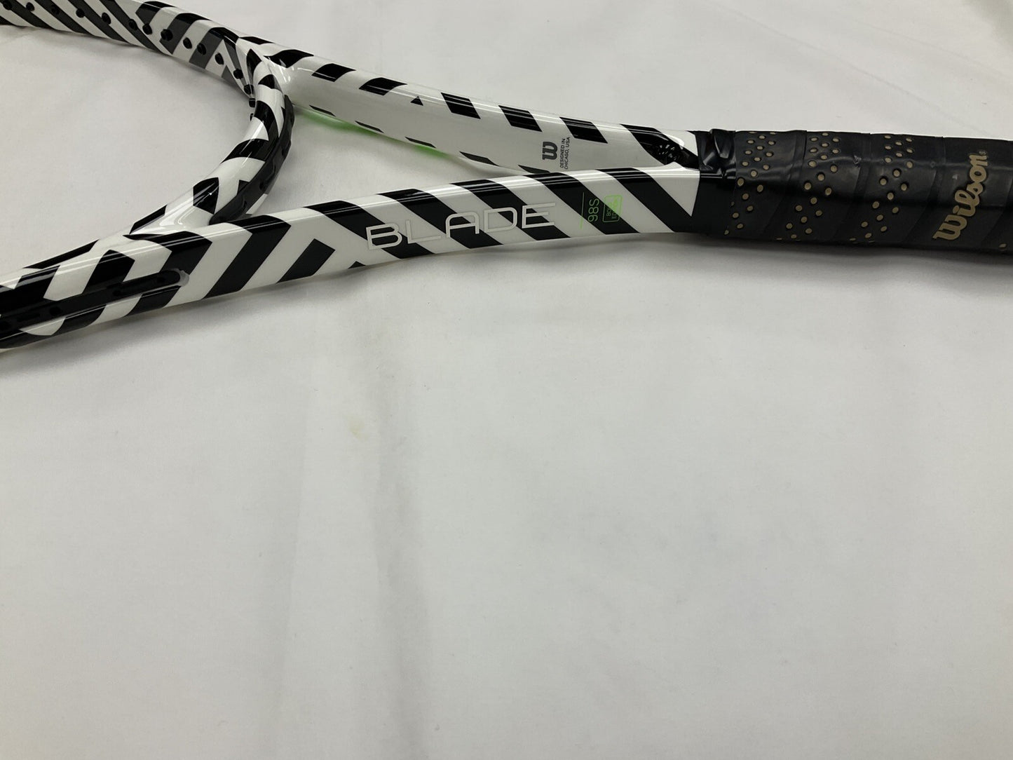Wilson K-Blade 98 Pro Stock - Grip Size 4 3/8