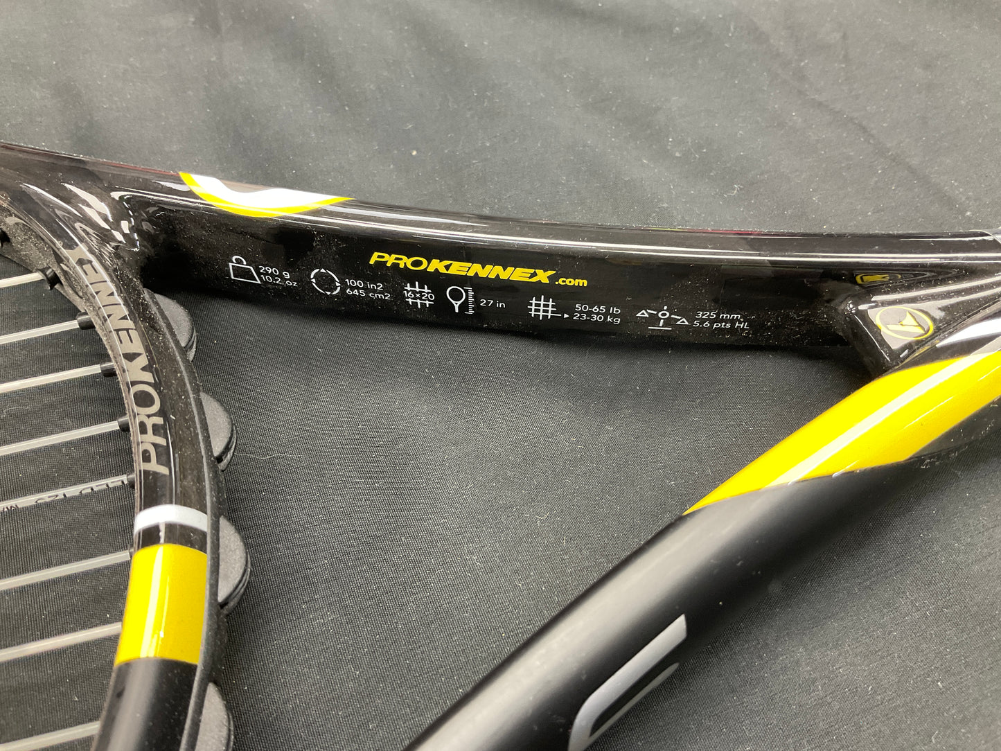 Pro Kennex Kinetic Q+5 - 4 1/2 Grip Size