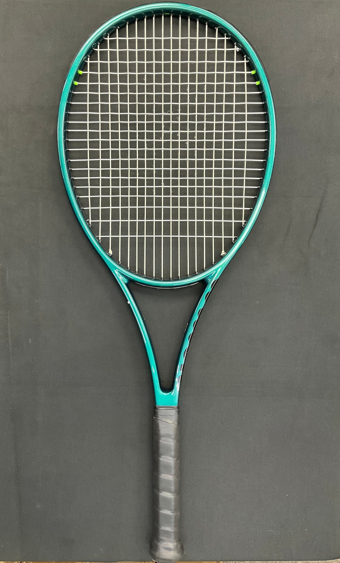 Wilson Blade 98 Pro v.9 (18x20) Used Tennis Racquet - #12043140