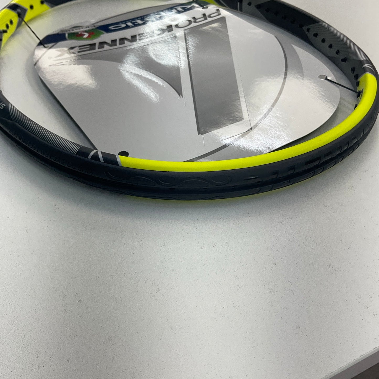 Pro Kennex Ki 5 320 Grip Size 4 1/8 Tennis Racket