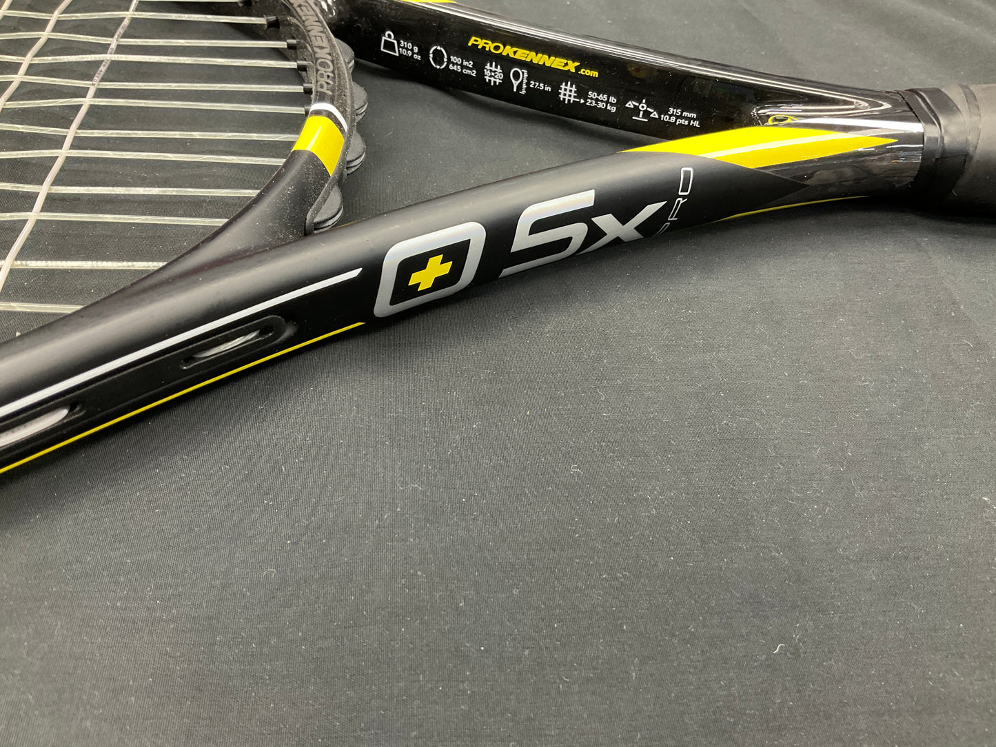 Pro Kennex Kinetic Q5X Pro - 4 1/4 Grip Size