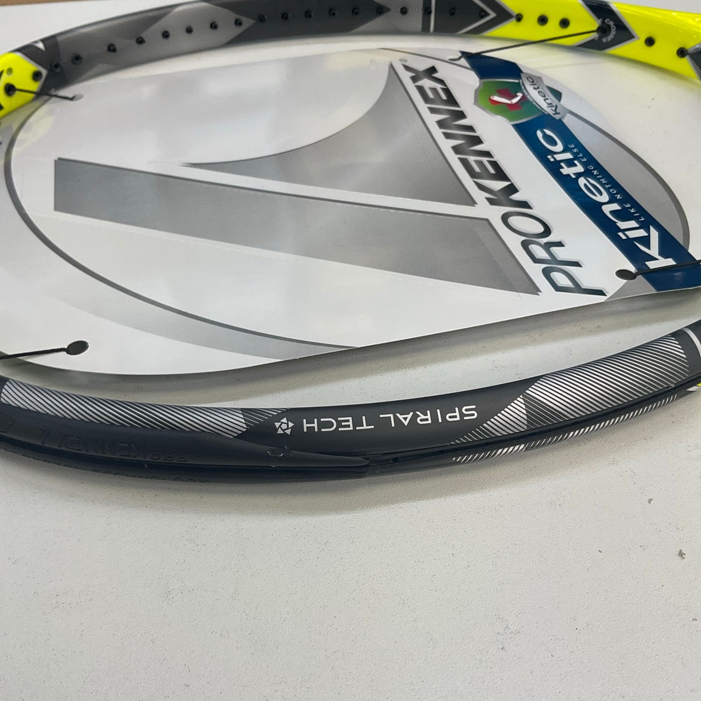 Pro Kennex Ki 5 320 Grip Size 4 1/8 Tennis Racket