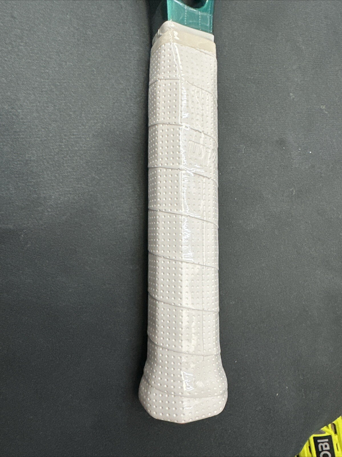 Wilson K-Blade 98  16/19 - Pro Stock Racket - Grip Size 4 3/8. Blade V9 Paint