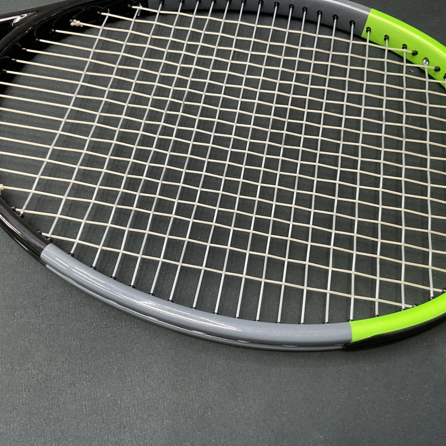 Wilson Blade Pro V7 18x20  (4 3/8) Great Condition