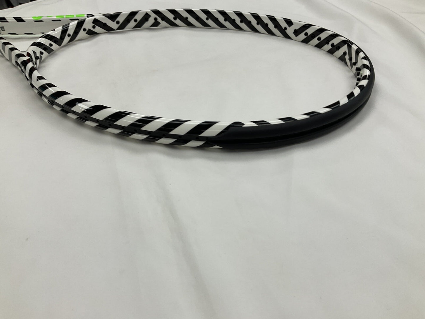Wilson K-Blade 98  Pro Stock  - Grip Size 4 3/8