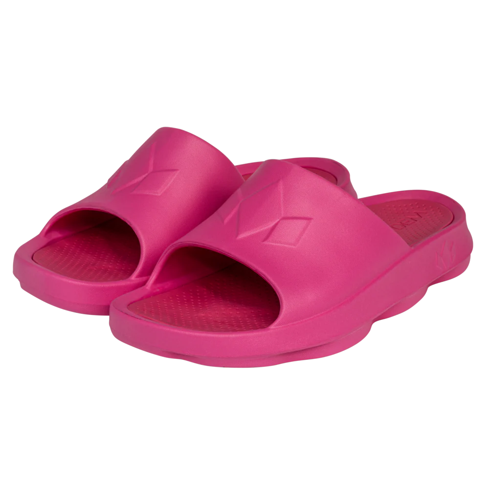 Diadem Court Slides (Pink)