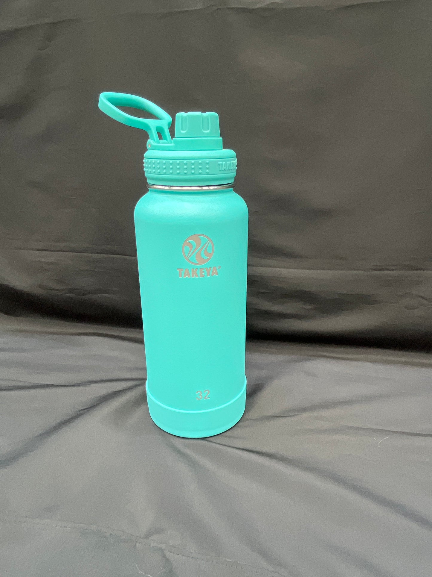 Takeya Water Bottles 32oz Light Blue