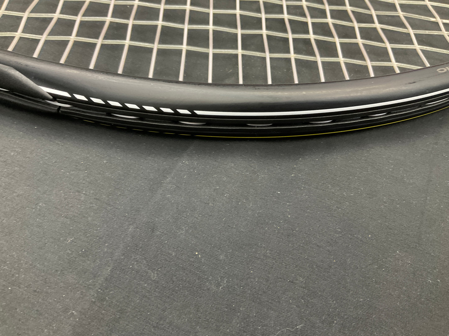 Pro Kennex Kinetic Q5X Pro - 4 1/4 Grip Size