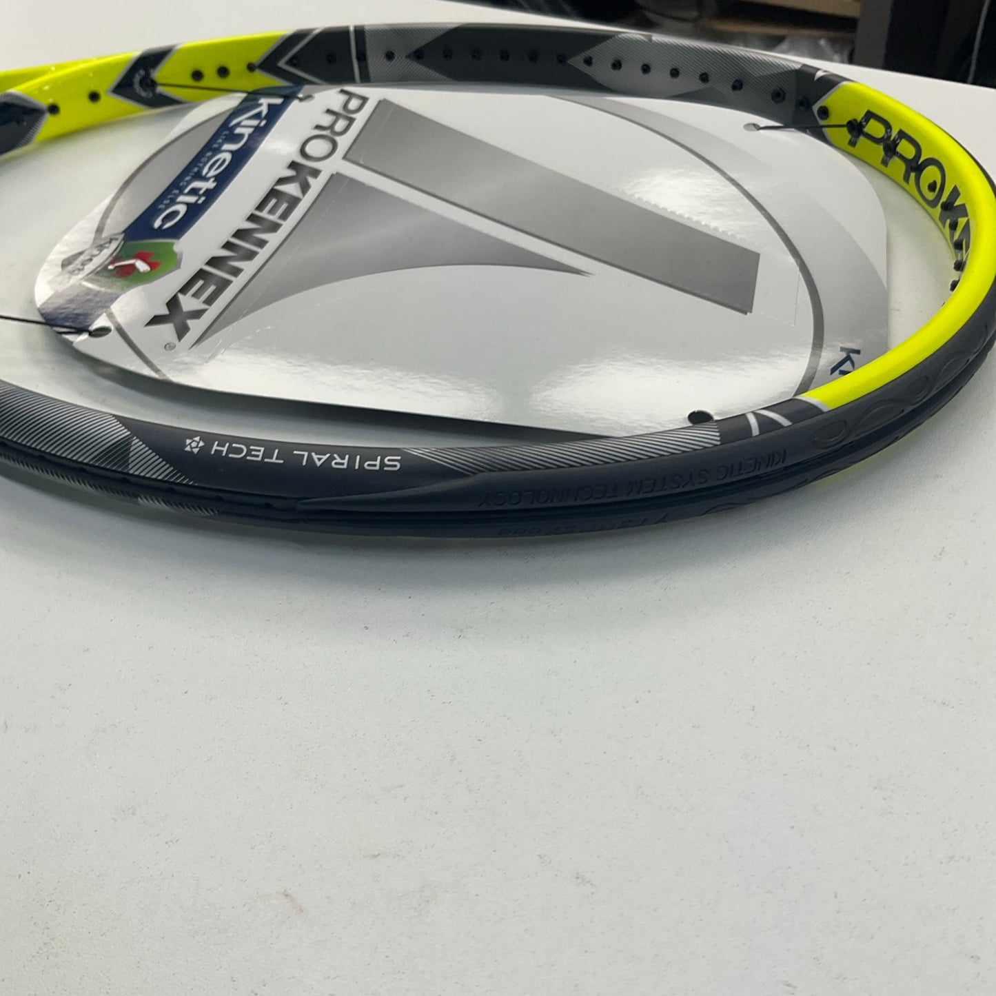 Pro Kennex Ki 5 320 Grip Size 4 1/8 Tennis Racket