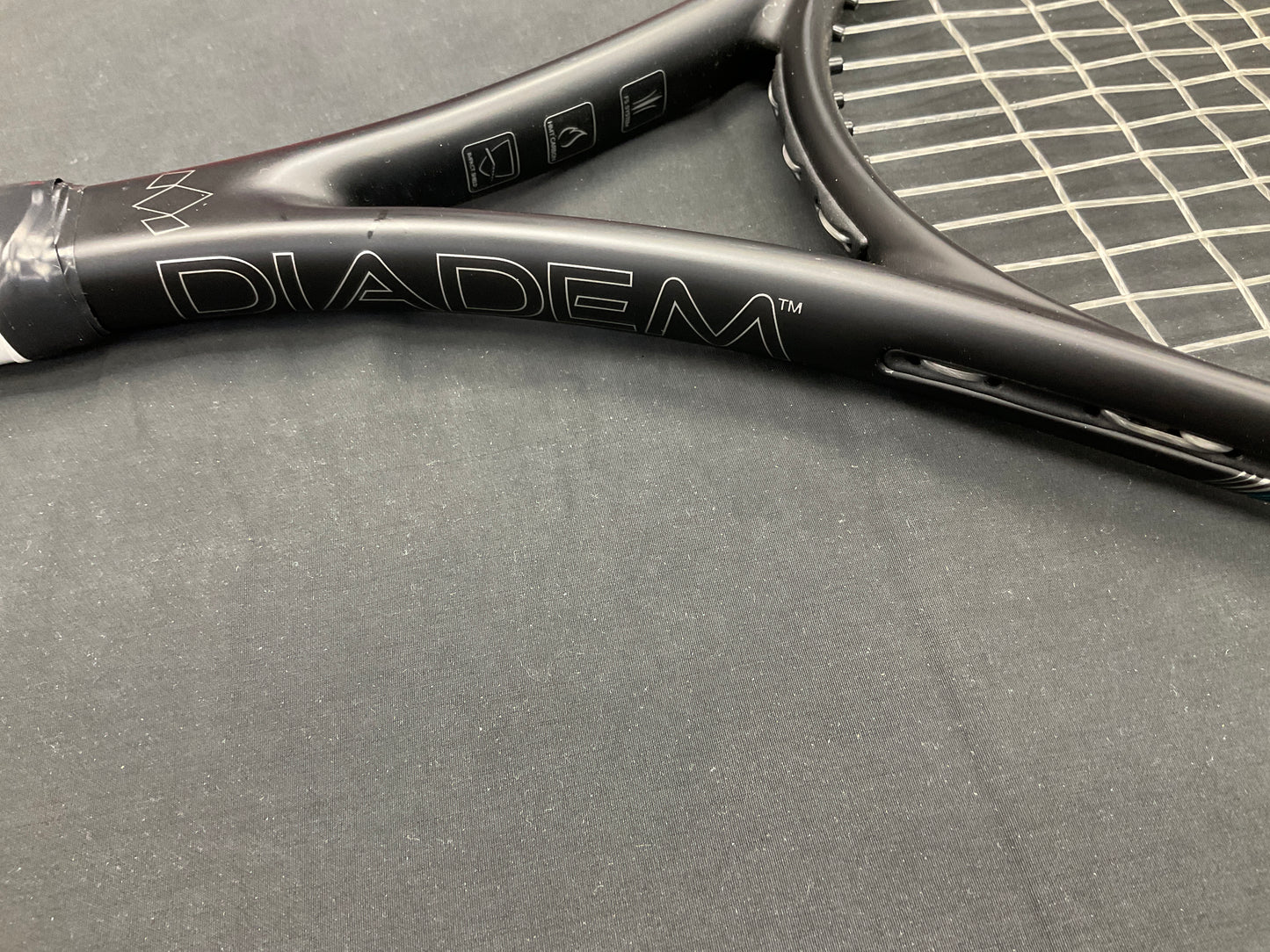 Diadem Nova 105L - 4 1/4 Grip Size