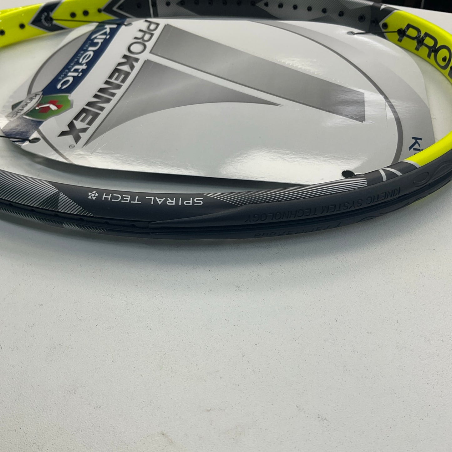 Pro Kennex Ki 5 320 Grip Size 4 1/8 Tennis Racket