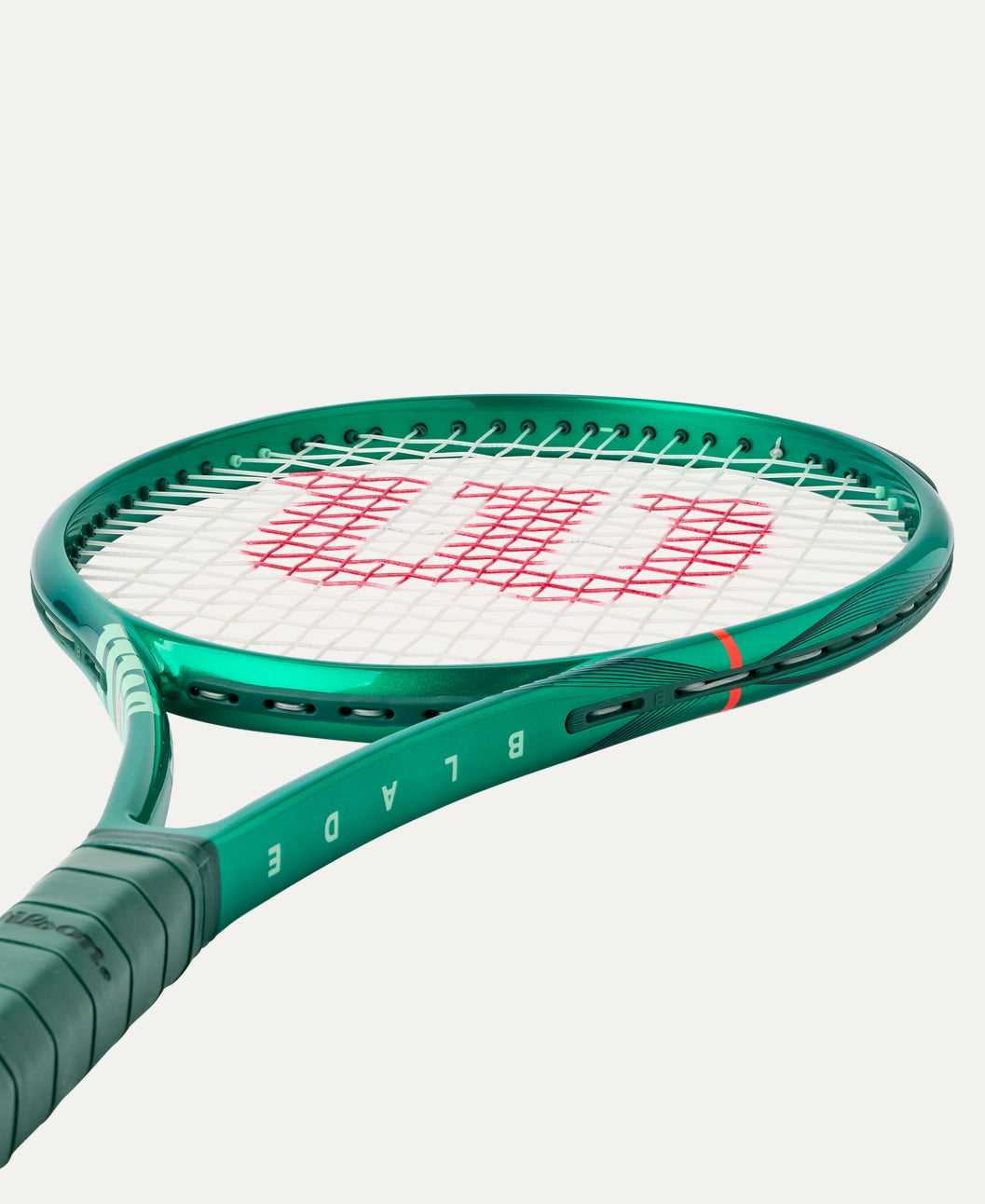 Wilson Blade 100 V10 Tennis Racket