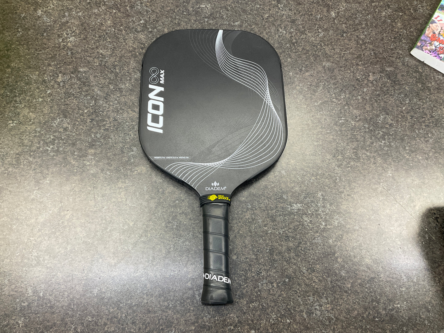 Used Diadem Icon Infinity Max Pickleball Paddle