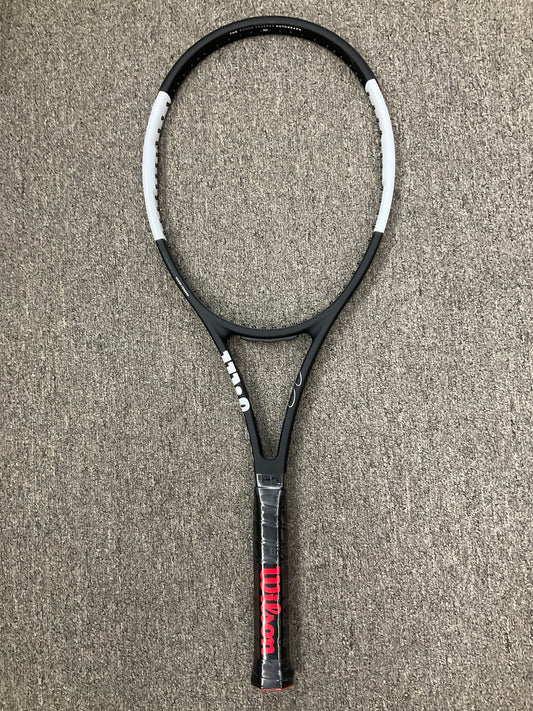 Wilson v.12 Pro Staff RF97 Tuxedo Edition